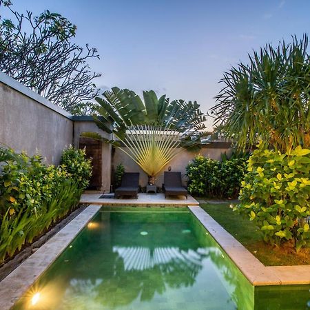 Villa Nadya Seminyak Dış mekan fotoğraf